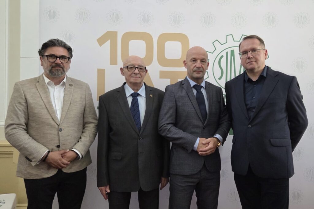 2026.06.29_100 lat SIMP